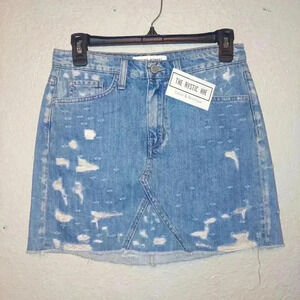 NWT Flying Monkey High Rise Denim Light Wash Mini Skirt Distressed Size 25